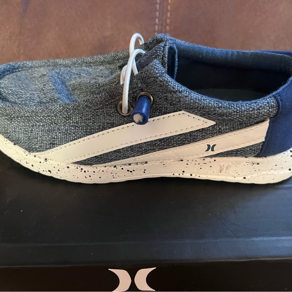 Boys Hurley slip on shoes